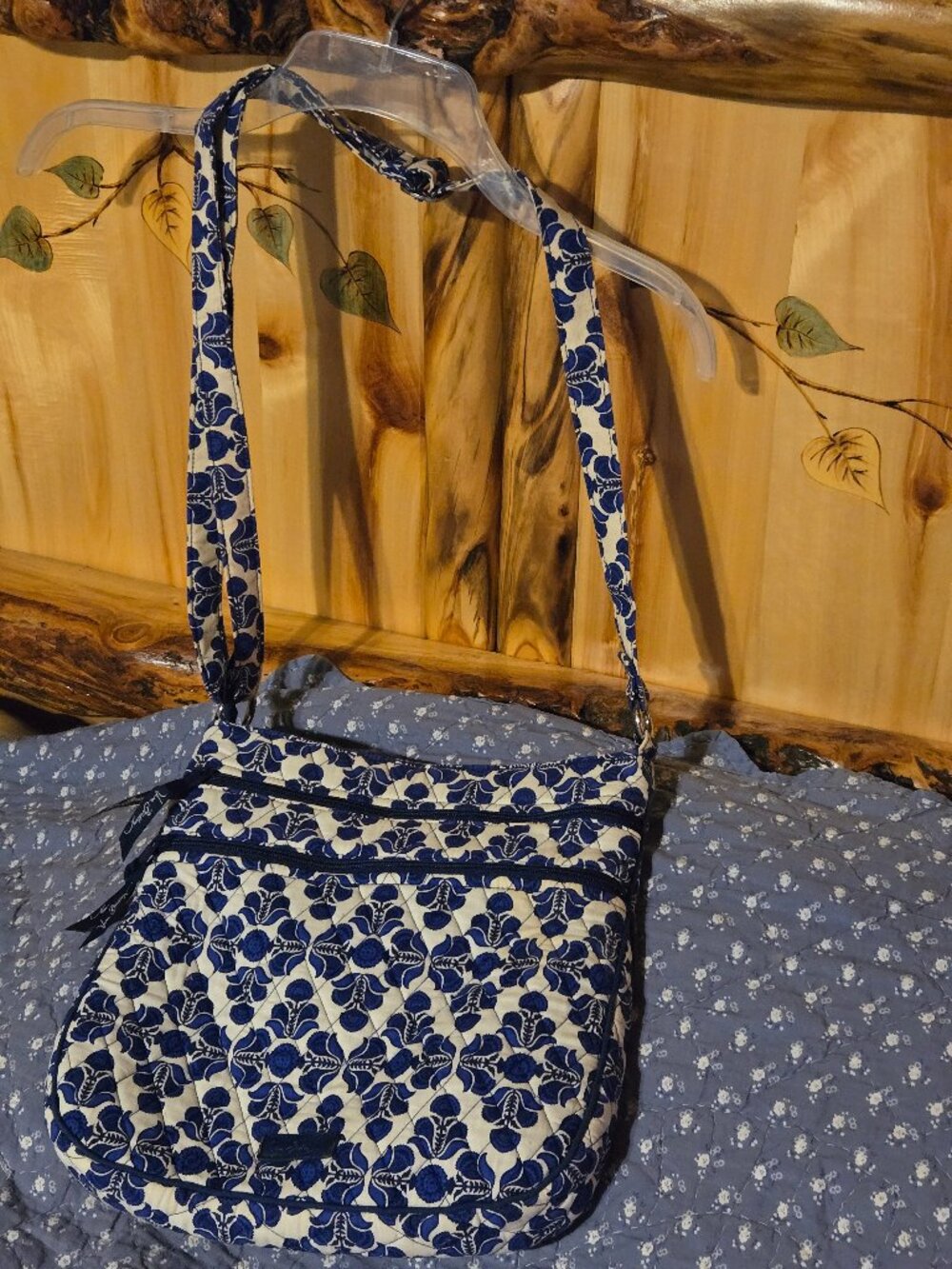 Vera Bradley Triple Zip Hipster EUC